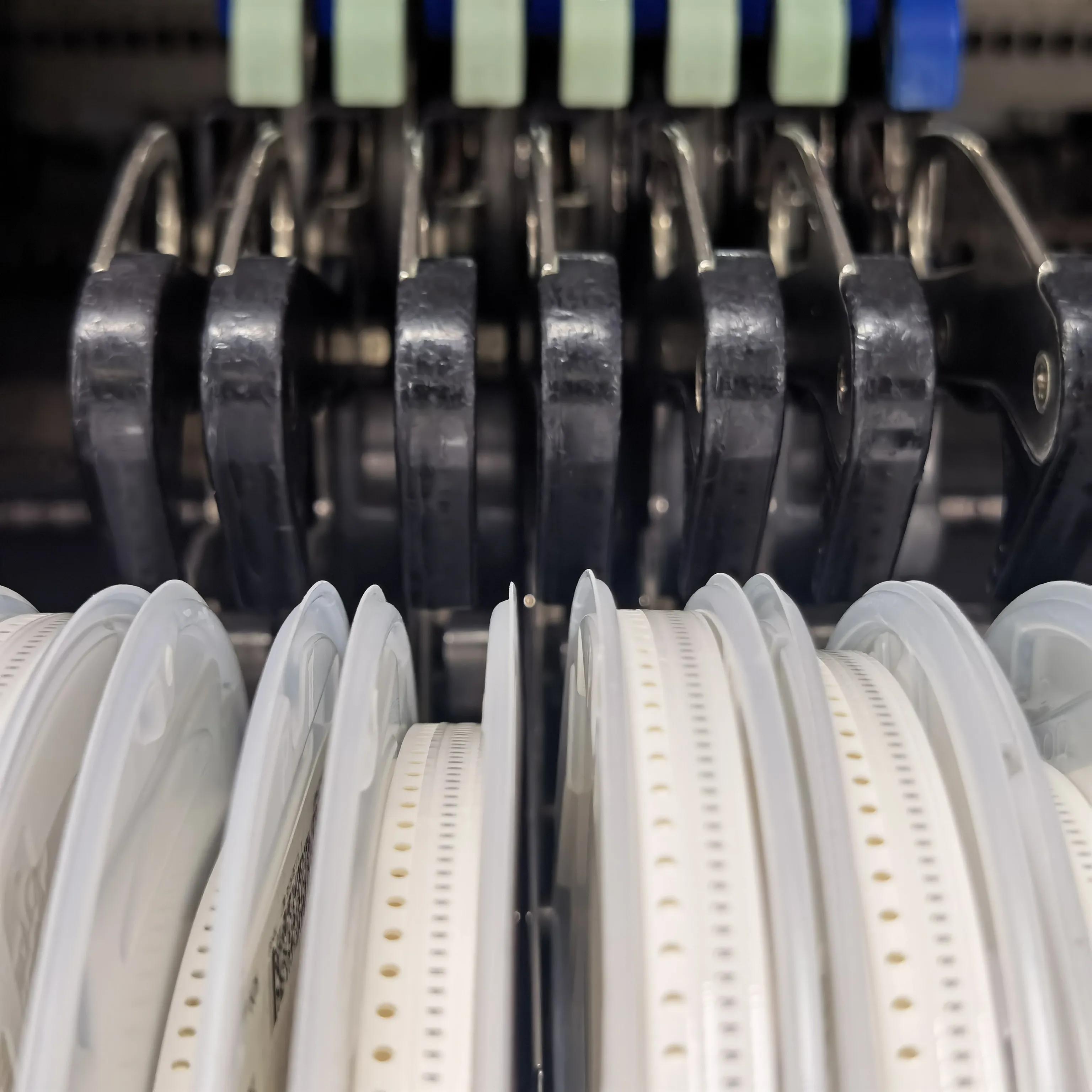 中國除了芯片CPU，SMT貼片機技術也被卡脖子