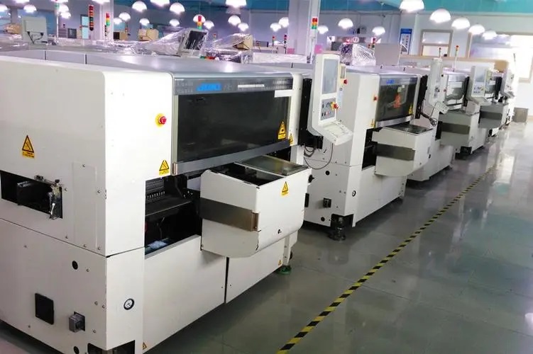 SMT貼片機與其他設備的聯動配合需要注意哪些問題?